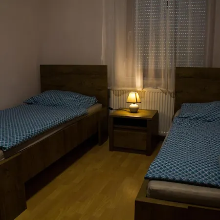 Noel Apartman Sásd Extérieur photo