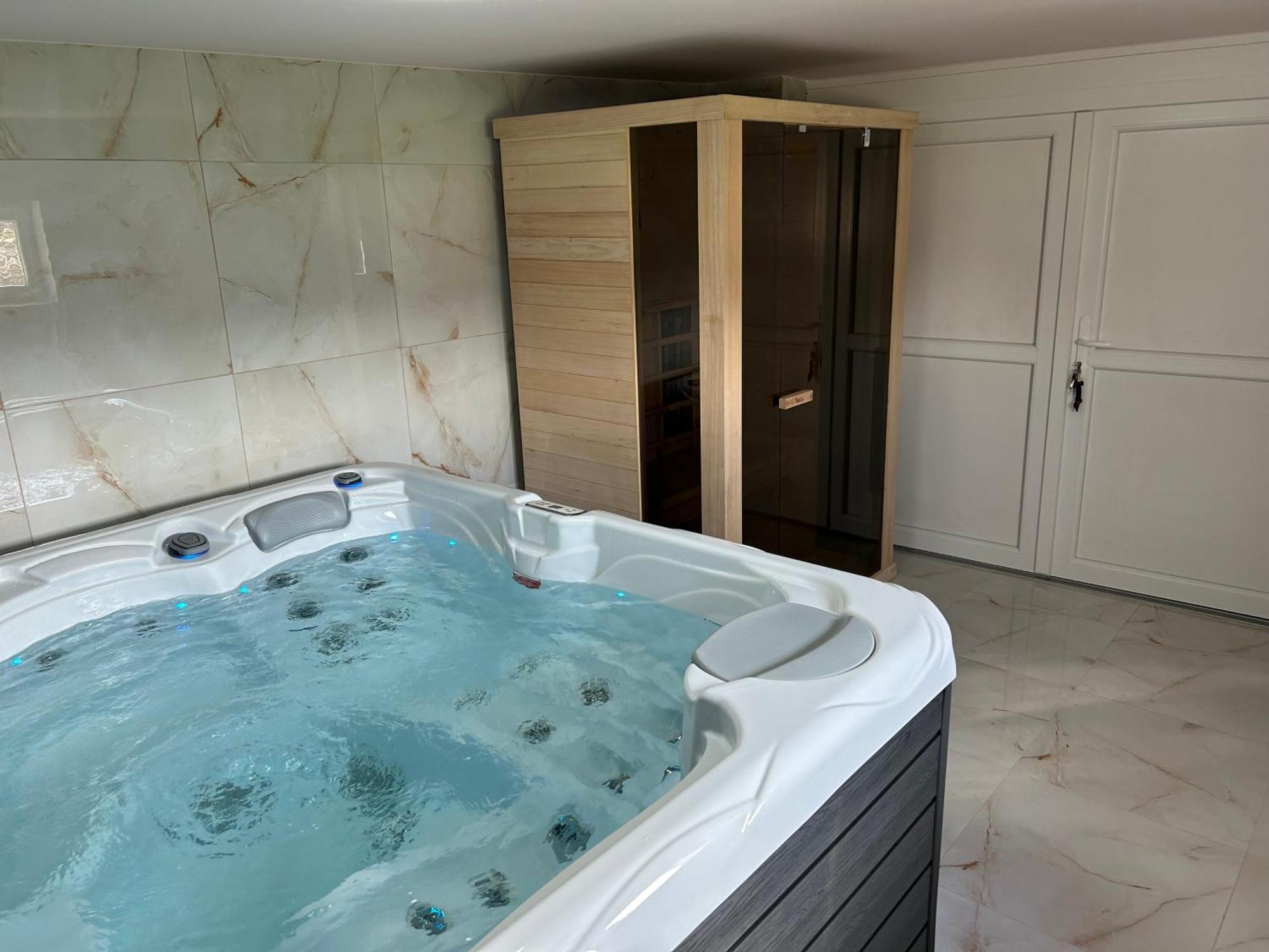 Noel Appartement Sásd